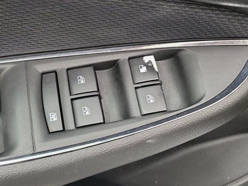 Used 2018 Chevrolet Cruze LT FWD image 20