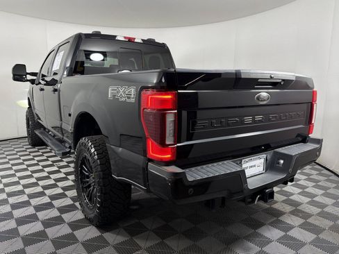 Used 2022 Ford F250 Lariat w/ Black Appearance Package AWD/4WD image 4