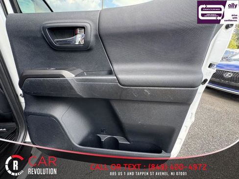 Used 2020 Toyota Tacoma TRD Off-Road image 49