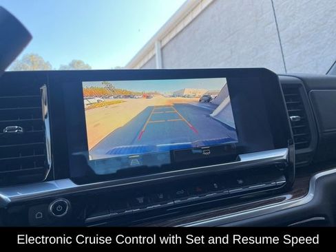 Used 2025 Chevrolet Silverado 2500 LT w/ Convenience Package image 22