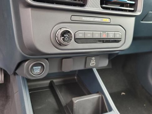 New 2025 Ford Maverick Lobo image 25