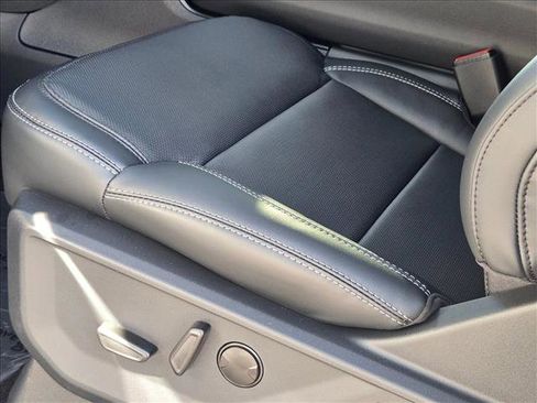 New 2025 Ford Expedition Max Platinum w/ Driver's Package image 4