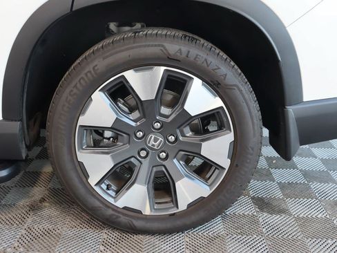 Used 2026 Honda Pilot Elite image 18
