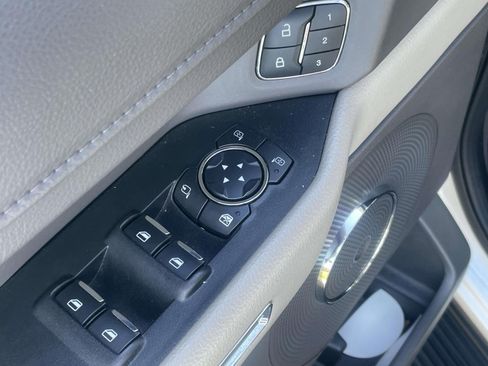Used 2021 Ford Expedition XLT RWD image 19
