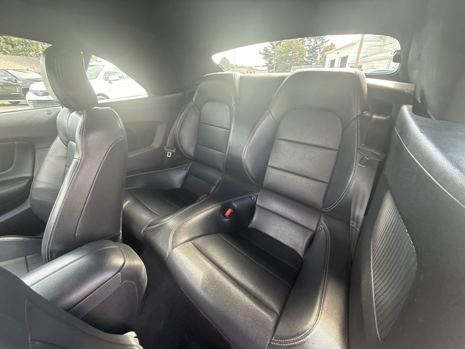 Used 2022 Ford Mustang Premium RWD image 24