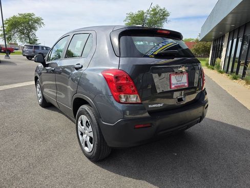 Used 2016 Chevrolet Trax LS FWD image 8