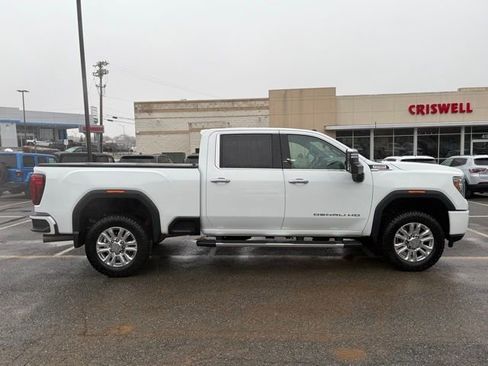Used 2020 GMC Sierra 3500 Denali w/ Denali Ultimate Package image 9