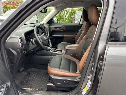 Used 2025 Ford Bronco Sport Outer Banks AWD/4WD image 13