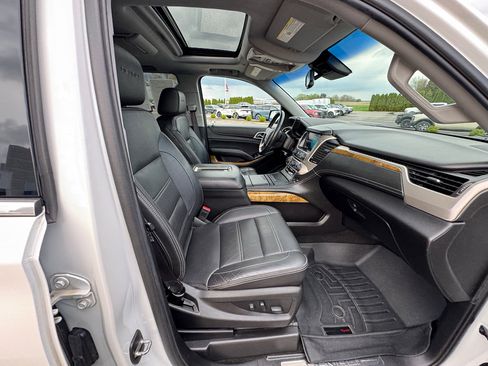 Used 2017 GMC Yukon XL Denali w/ Open Road Package image 10