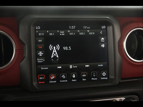 Used 2023 Jeep Wrangler Unlimited Rubicon 4xe AWD/4WD image 10