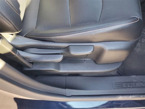 Used 2021 Chevrolet Equinox LT image 37