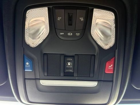 Used 2019 RAM 2500 Big Horn AWD/4WD image 32