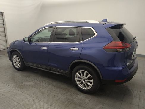 Used 2019 Nissan Rogue SV FWD image 3