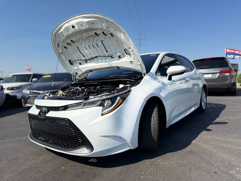 Used 2019 Toyota Corolla SE w/ Carpet Mat Package FWD image 8
