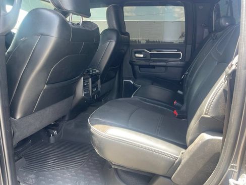 Used 2021 RAM 2500 Laramie w/ Night Edition AWD/4WD image 8