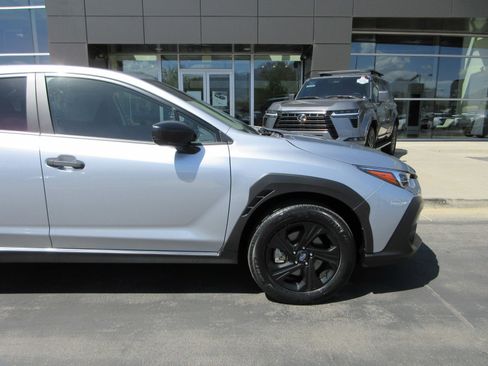 Used 2024 Subaru Crosstrek 2.0i AWD/4WD image 13