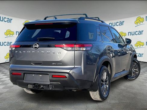 Used 2022 Nissan Pathfinder SV w/ SV Premium Package image 6
