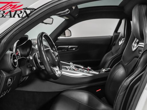 Used 2017 Mercedes-Benz AMG GT Coupe image 29