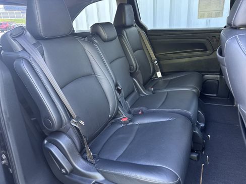 Used 2022 Honda Odyssey Touring image 14
