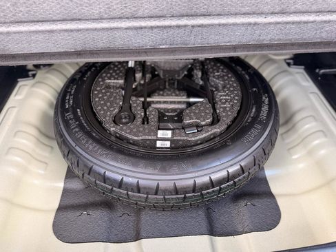 Used 2024 Kia Seltos SX AWD/4WD image 16
