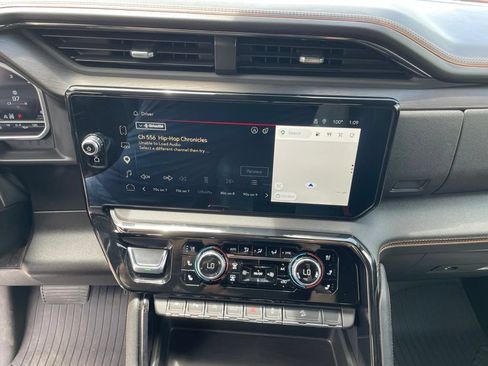 Used 2023 GMC Sierra 1500 AT4 w/ AT4 Preferred Package AWD/4WD image 23