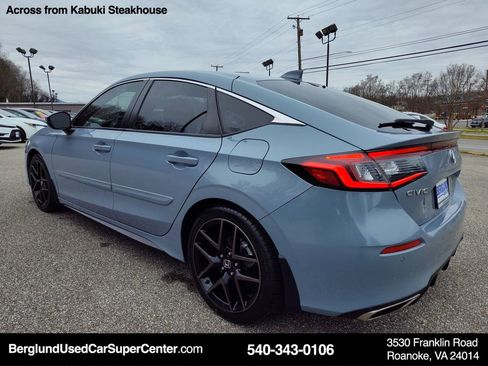 Used 2022 Honda Civic Sport Touring image 6