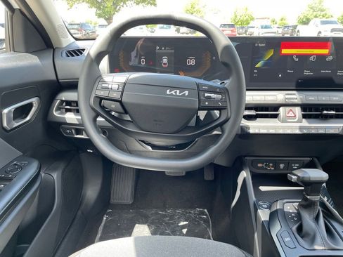 New 2026 Kia K4 FWD image 12