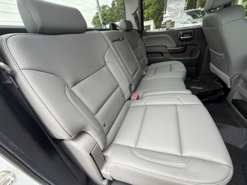 Used 2018 GMC Sierra 1500 SLT w/ SLT Premium Package AWD/4WD image 17