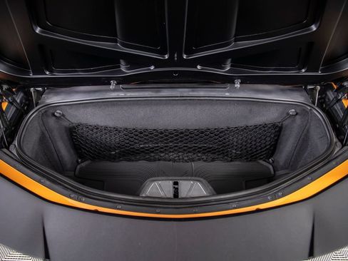 Used 2022 Chevrolet Corvette Stingray Premium Conv w/ Z51 Performance Package RWD image 9