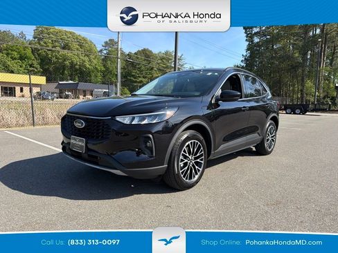Used 2026 Ford Escape SE FWD image 1