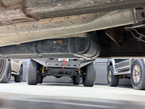 Used 2013 GMC Sierra 2500 SLT w/ SLT Convenience Package image 28