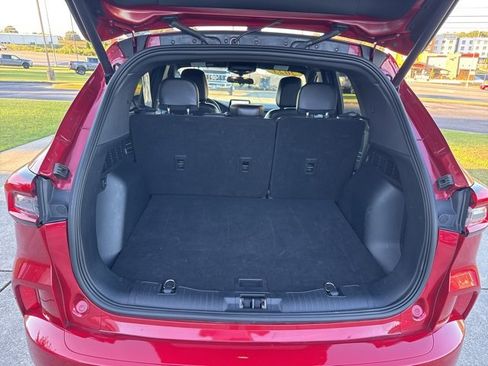 Used 2023 Ford Escape ST-Line image 11