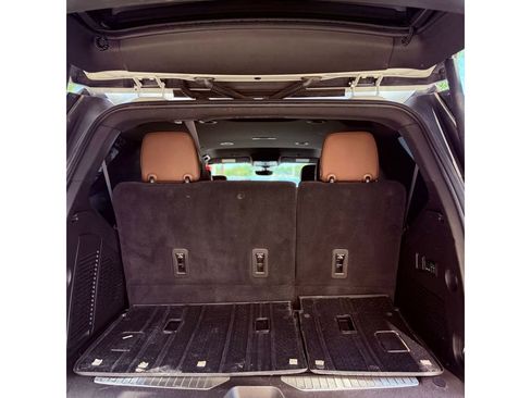 Used 2021 Chevrolet Tahoe High Country RWD image 30