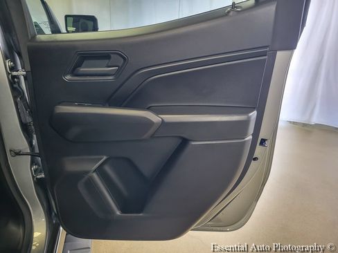 Used 2025 Chevrolet Colorado Trail Boss AWD/4WD image 19
