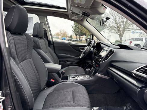 Used 2019 Subaru Forester Premium w/ All-Weather Package image 15