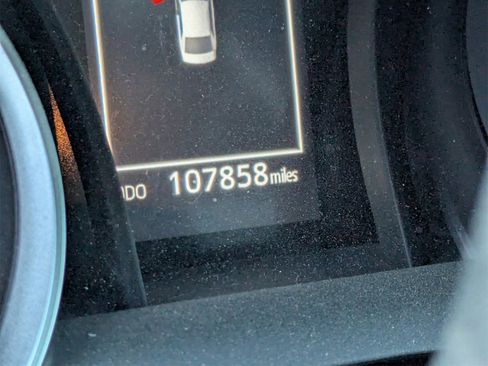 Used 2021 Toyota Camry LE image 11