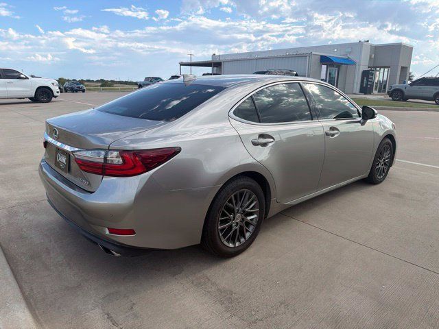 Used 2016 Lexus ES 350 w/ Luxury Package w/Wood Trim FWD image 5