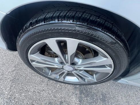 Used 2016 Mercedes-Benz C 300 Sedan image 30