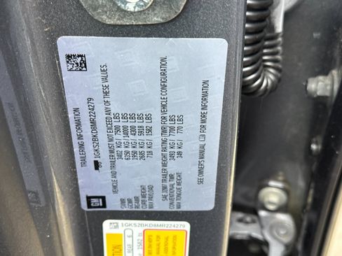 Used 2021 GMC Yukon SLT image 28