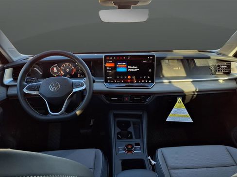 New 2026 Volkswagen Tiguan SE AWD/4WD image 13