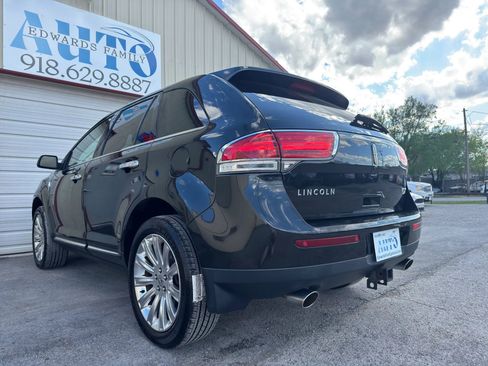 Used 2013 Lincoln MKX FWD image 19