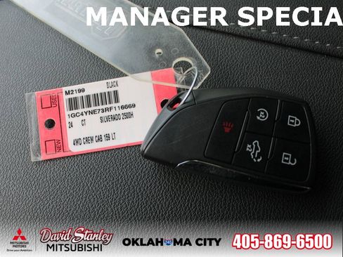 Used 2024 Chevrolet Silverado 2500 LT w/ Convenience Package image 24