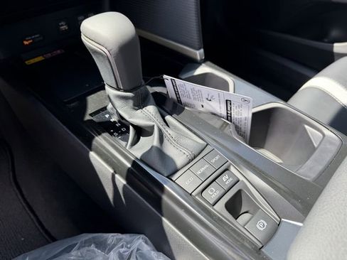 Used 2026 Toyota Camry SE image 14