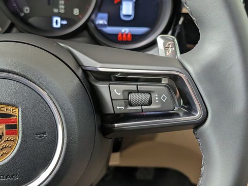 New 2026 Porsche Macan image 22