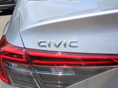 Used 2023 Honda Civic Sport image 7