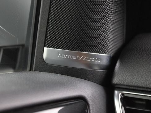 Used 2019 Mercedes-Benz GLE 400 4MATIC image 40