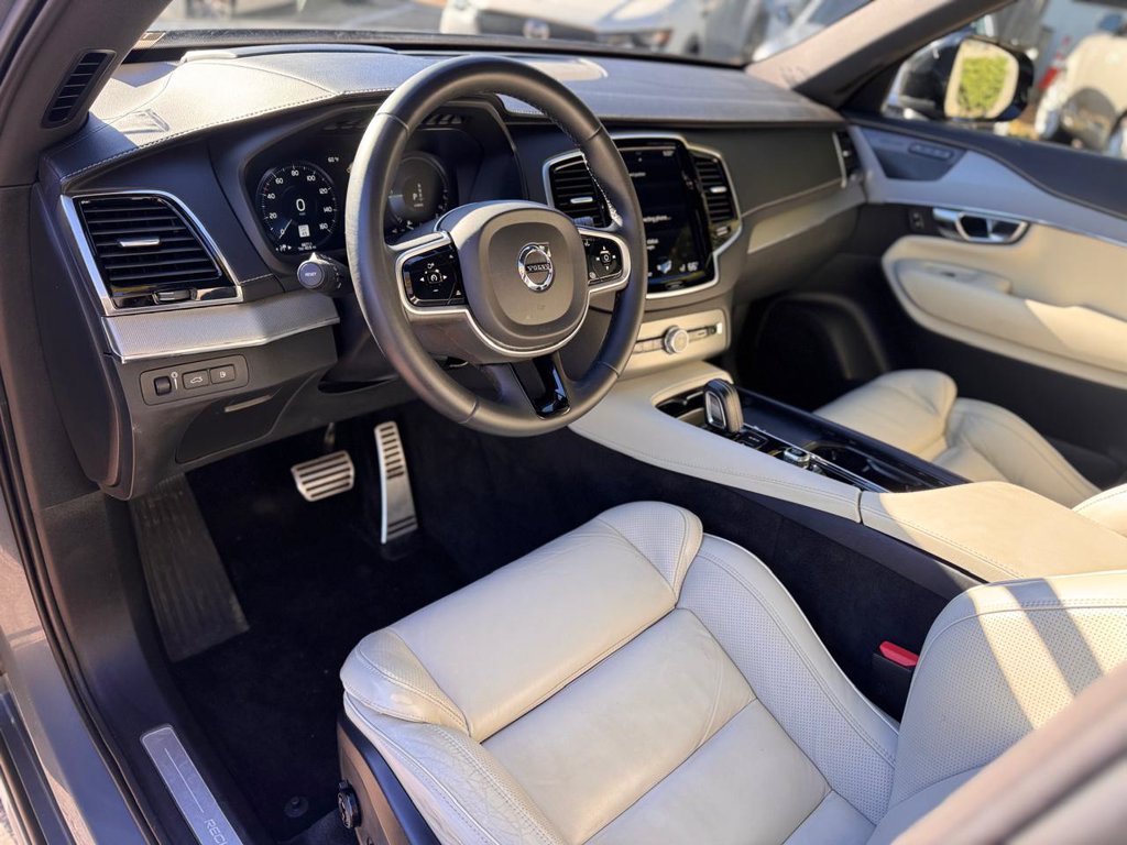 Used 2022 Volvo XC90 T8 R-Design w/ Advanced Package AWD/4WD image 13