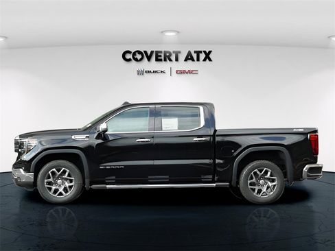 New 2026 GMC Sierra 1500 SLT image 4