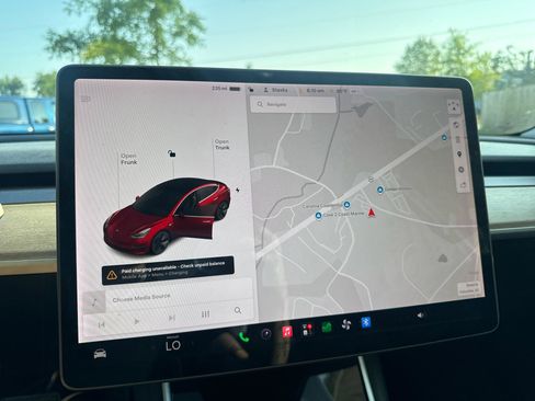 Used 2018 Tesla Model 3 Long Range AWD/4WD image 11