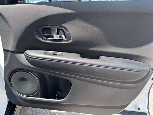 Used 2021 Honda HR-V Sport image 24